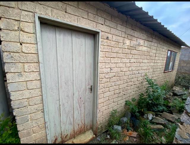 2 BEDROOM HOUSE FOR SALE IN TSHEPISONG